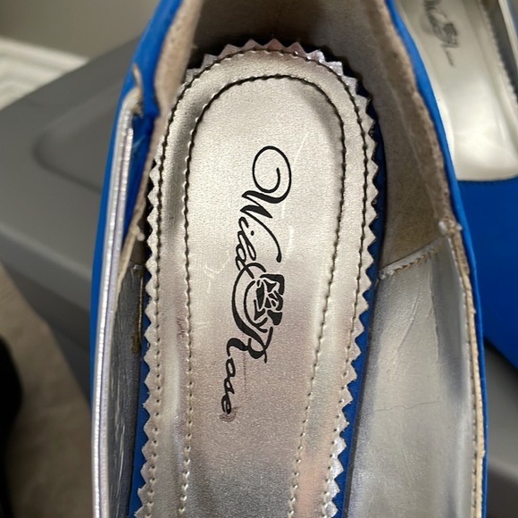 Blue and Silver Wild Rose Heels - Picture 4 of 4